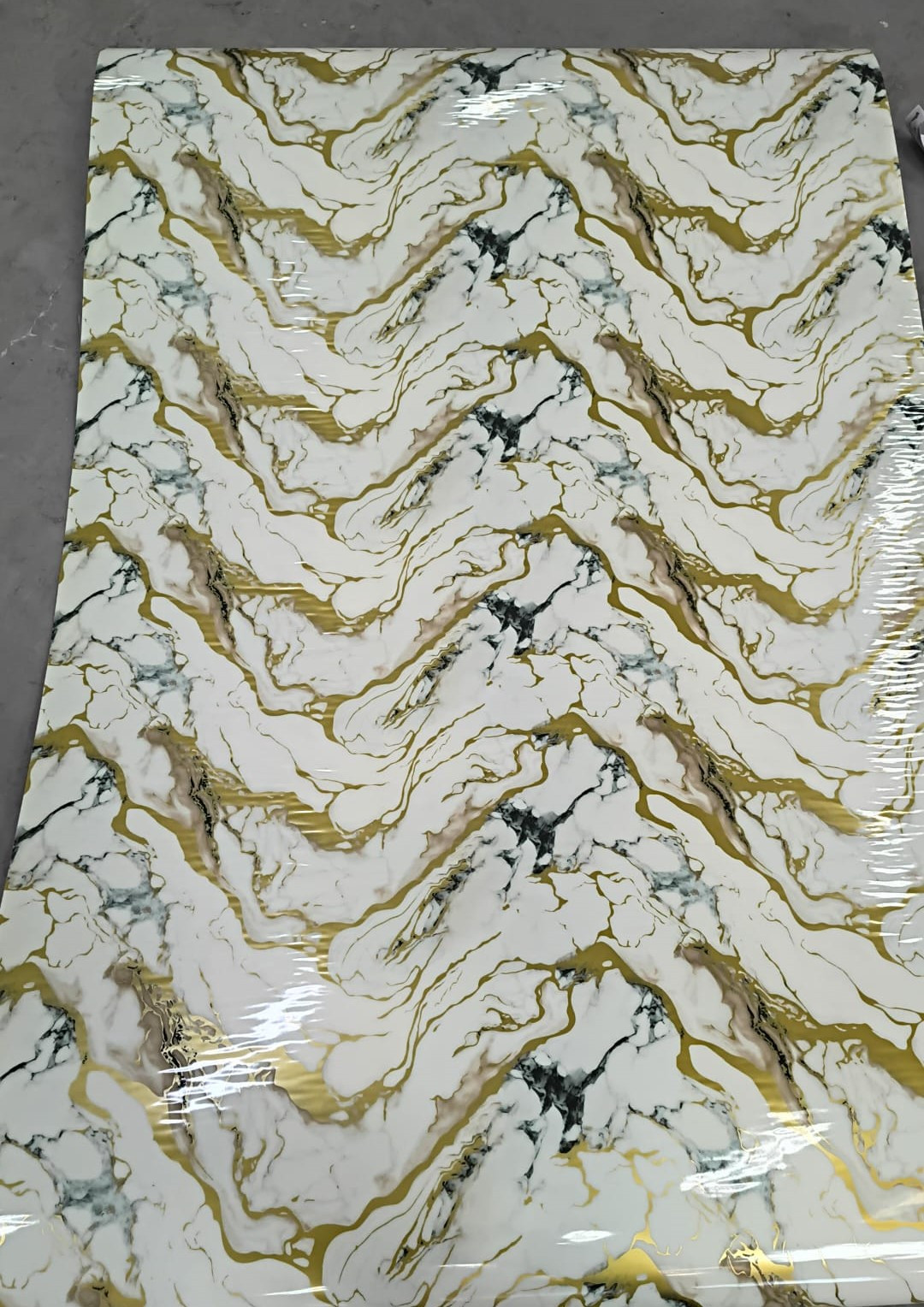 Самозалепващ мраморен панел inter 170