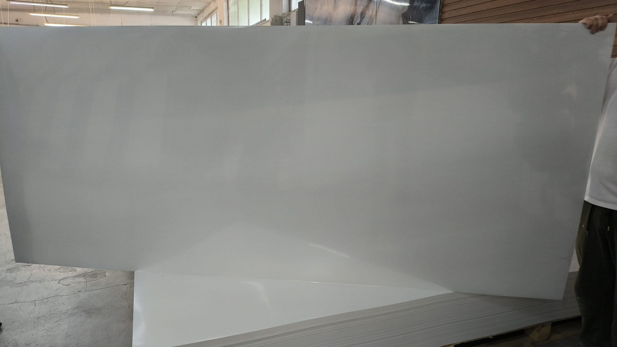 PVC стенен панел INTER 11 – бял гланц, едноцветен 122×280 см