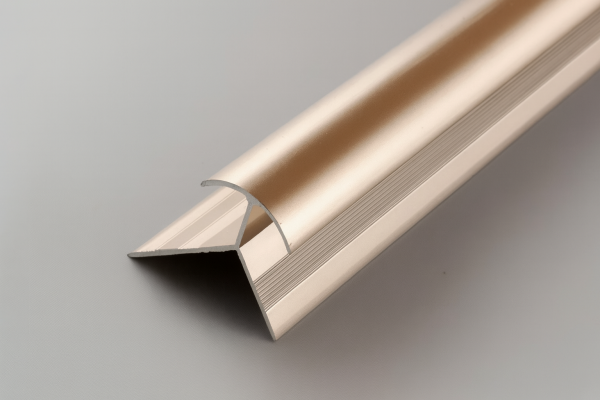 Профил за външен ъгъл/ цвят шампанско